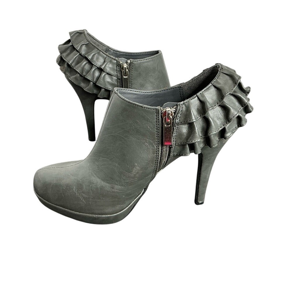 Vanity‎ WOMENS Gray BOOTIES Size 7 With 4.5" Heel  ZIPPER and RUFFLE Preowned